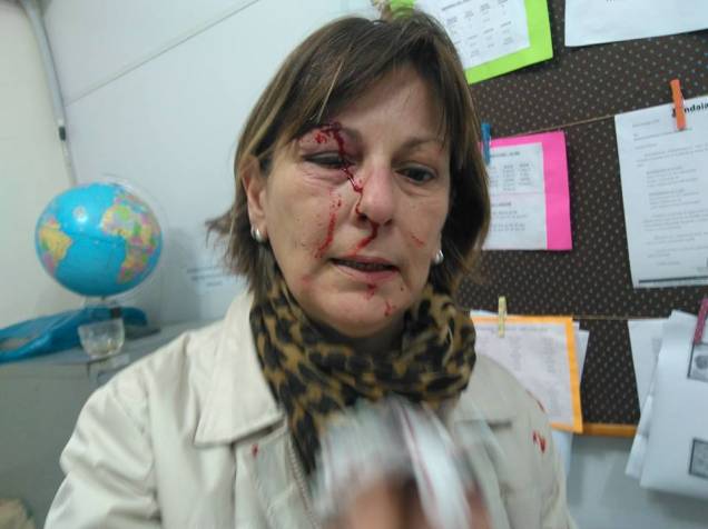 Márcia Friggi, professora da refe pública de ensino que foi agredida dentro da escola em Santa Catarina