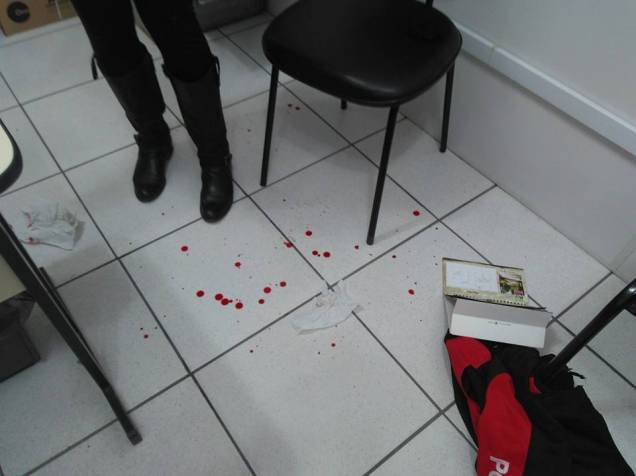 Márcia Friggi, professora da refe pública de ensino que foi agredida dentro da escola em Santa Catarina Márcia Friggi, professora da refe pública de ensino que foi agredida dentro da escola em Santa Catarina