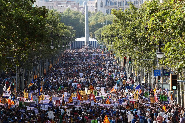Barcelona realiza uma grande marcha contra o terrorismo e pela paz após os atentados da semana passada na capital catalã - 26/08/2017