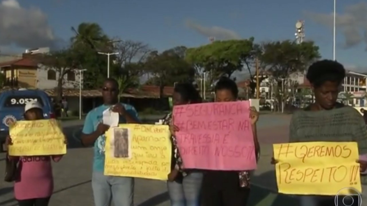 Protesto na travessia de Mar Grande até Salvador