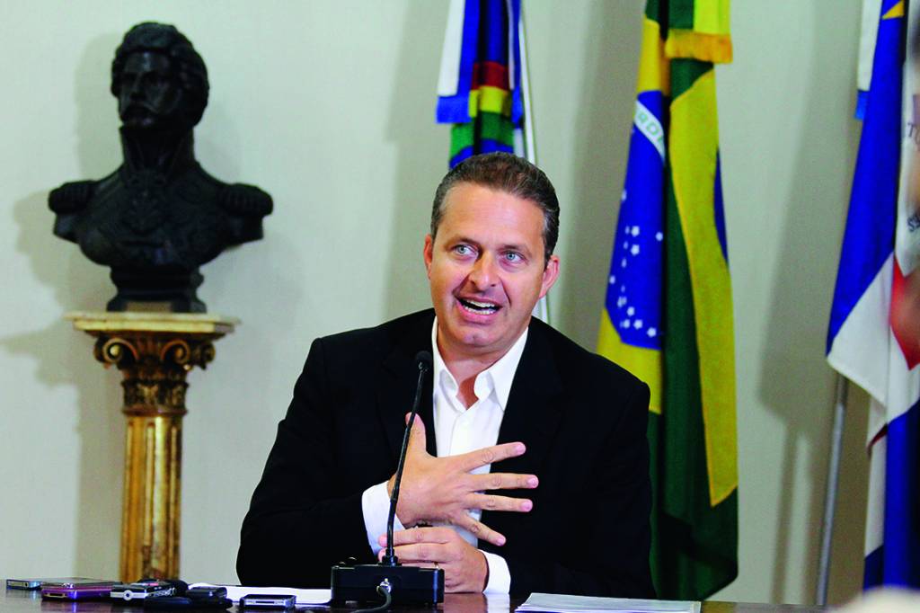 Congresso aprova inclusão de Eduardo Campos no Livro dos Heróis da Pátria