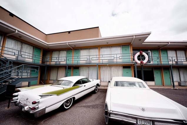 Foi nesta sacada do Lorraine Motel que Martin Luther King Jr. foi assassinado, em 4 de abril de 1968. Sua morte provocou fortes conflitos raciais na cidade e mudou o cenário musical de Memphis Foi nesta sacada do Lorraine Motel que Martin Luther King Jr. foi assassinado, em 4 de abril de 1968. Sua morte provocou fortes conflitos raciais na cidade e mudou o cenário musical de Memphis