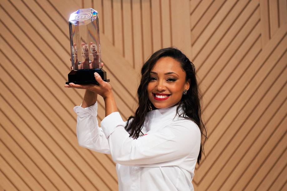 Michele Crispim vence o MasterChef 2017 Michele Crispim vence o MasterChef 2017