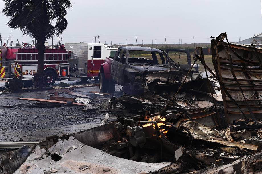 Fortes ventos atingem a cidade texana de Corpus Christi com a chegada do furacão Harvey, na costa do estado american