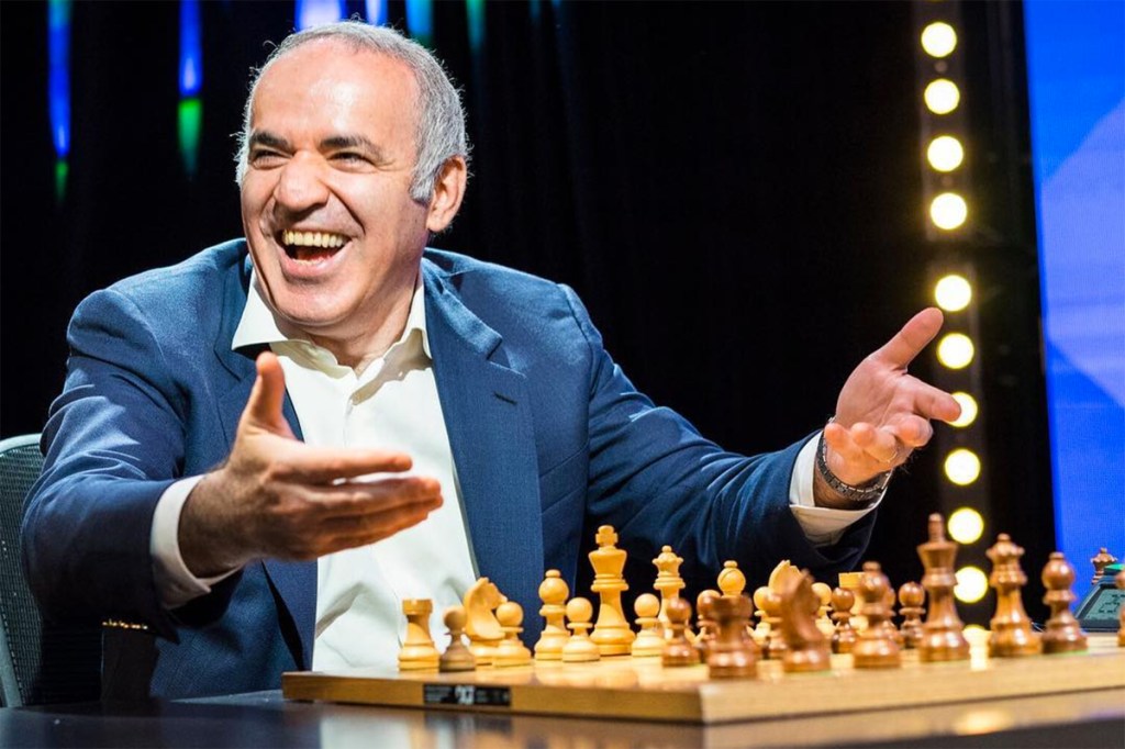 Há 20 anos, supercomputador derrotou o campeão mundial do xadrez Garry  Kasparov – Acervo Folha
