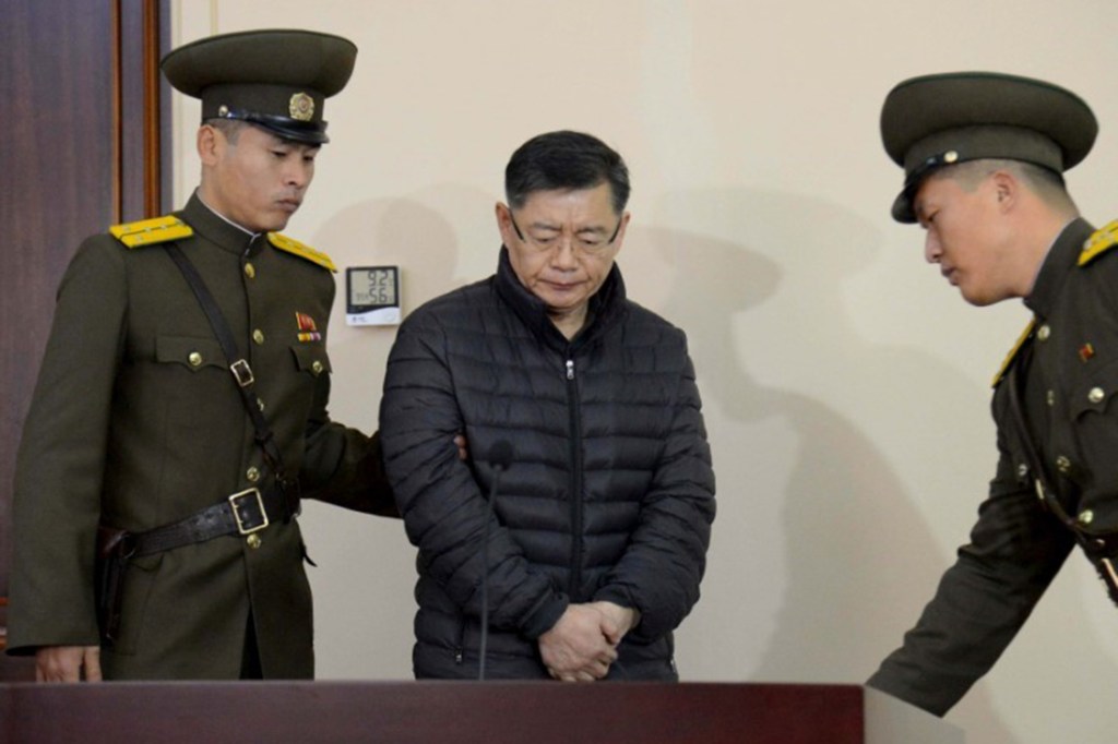 Pastor canadense Hyeon Soo Lim, durante julgamento em corte norte-coreana, em Pyongyang