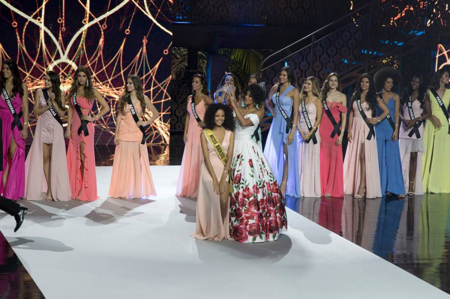 Monalysa Alcântara, vencedora do concurso Miss Brasil BE Emotion 2017, durante o evento em Ilha Bela, São Paulo