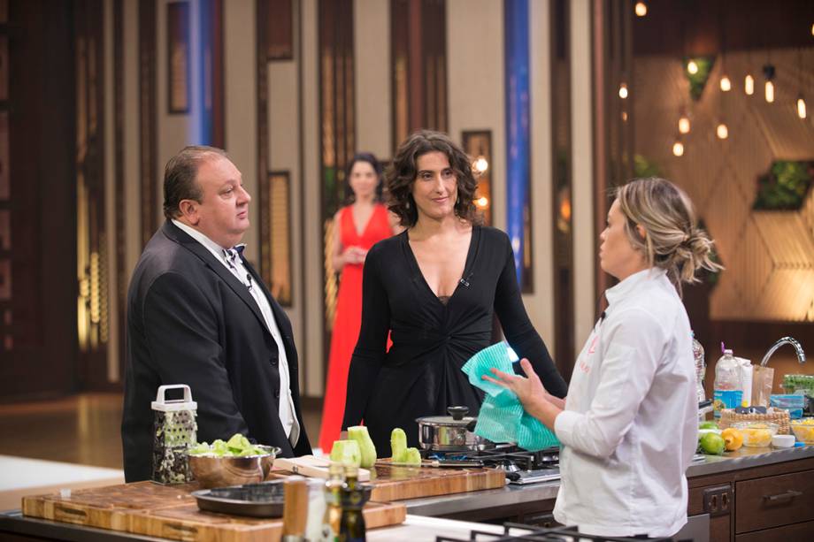 Jacquin e Paola conversa com Deborah durante a final do MasterChef Jacquin e Paola conversa com Deborah durante a final do MasterChef