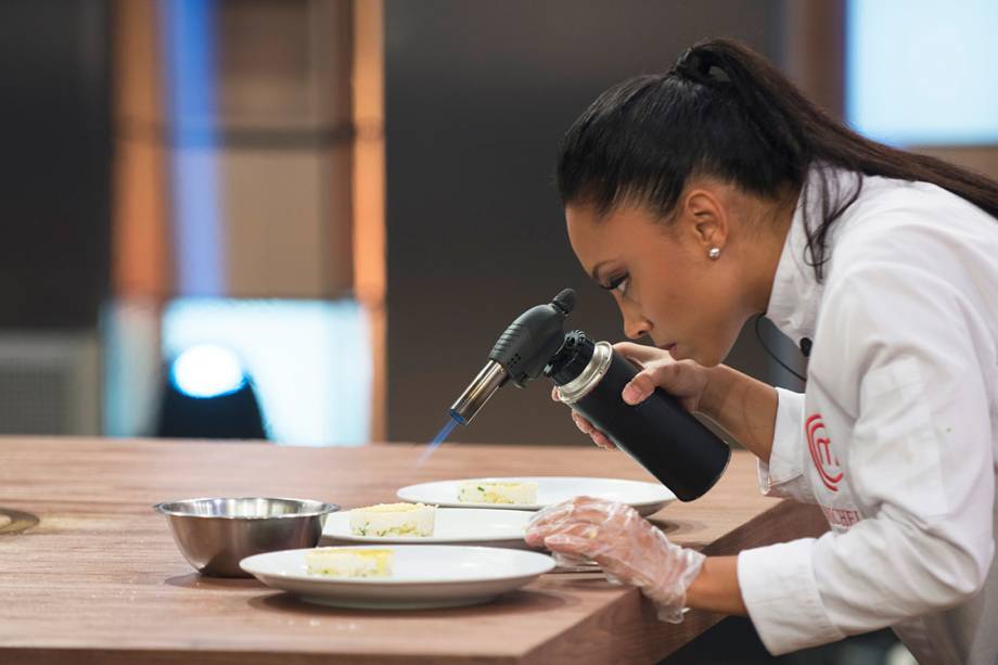 Michele finaliza a sobremesa Michele finaliza a sobremesa