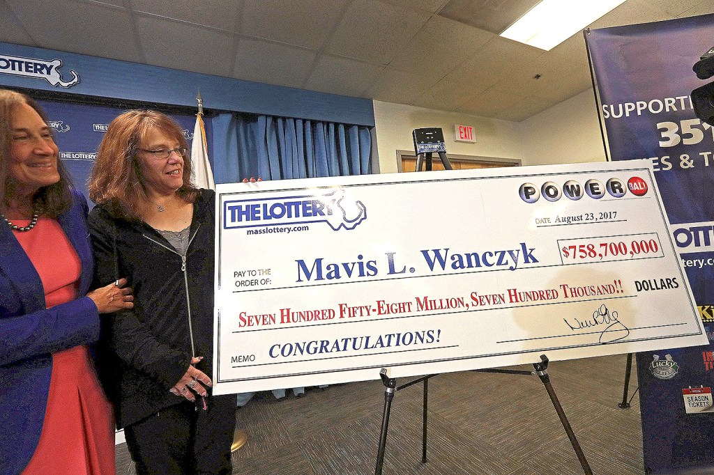 Mavis L. Wanczyk ganha 2º maior prêmio da história da loteria dos EUA - 24/08/2017