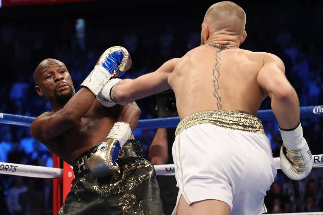 O confronto entre Floyd Mayweather e Conor McGregor, na Mobile Arena, em Las Vegas - 26/08/2017 O confronto entre Floyd Mayweather e Conor McGregor, na Mobile Arena, em Las Vegas - 26/08/2017
