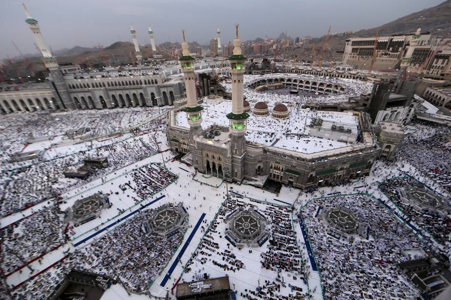 Peregrinos muçulmanos se reúnem na cidade sagrada de Meca para o início da peregrinação anual do Hajj na Arábia Saudita - 29/08/2017