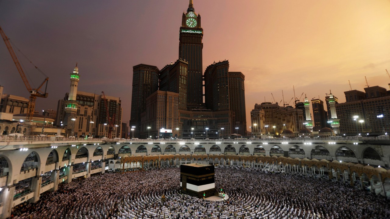 Peregrinação de muçulmanos a Meca na Arábia Saudita