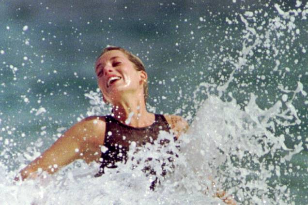 Princesa de Gales, Diana, em um mergulho nas águas de São Cristovão, no Caribe - 04/01/1993