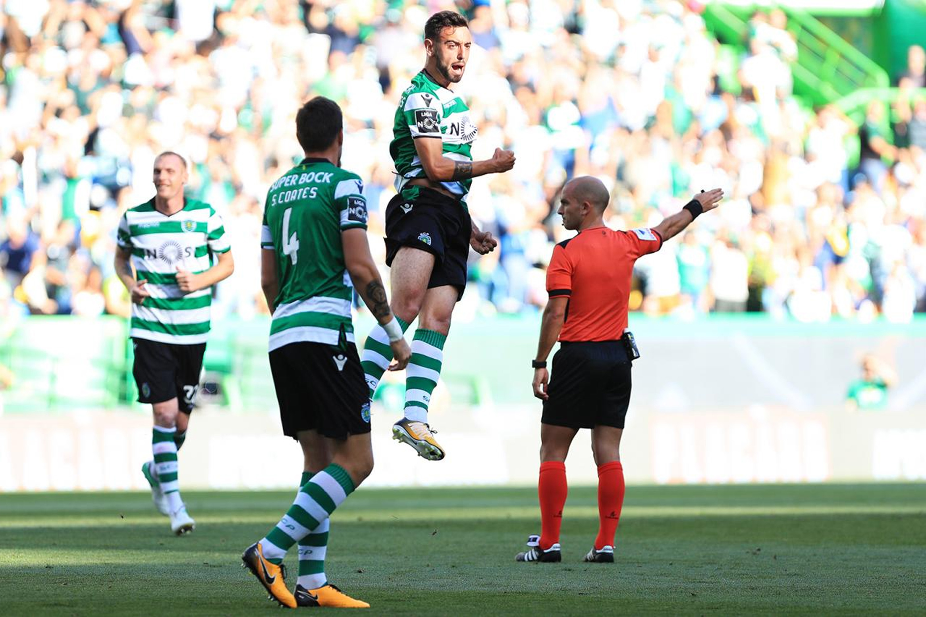 Em Portugal, árbitro de vídeo anula 2 gols nos acréscimos | VEJA
