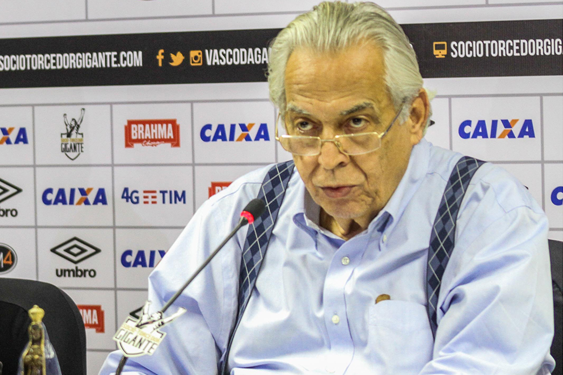 Presidente do Vasco, Eurico Miranda, durante apresentação do técnico Zé Ricardo no CT do clube, no Rio de Janeiro