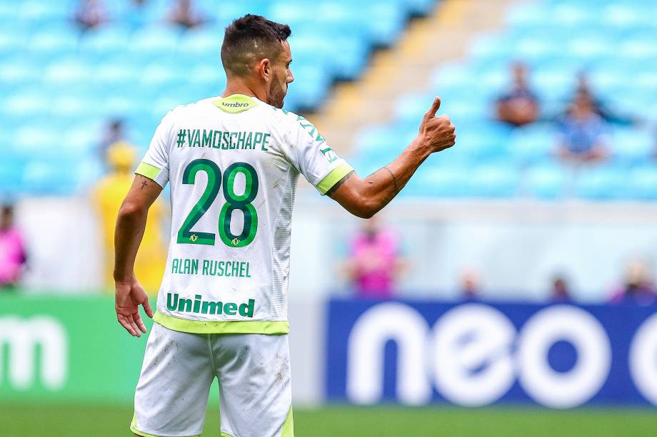 Alan Ruschel durante a partida entre Grêmio e Chapecoense, válida pelo Campeonato Brasileiro 2017, no estádio Arena Grêmio - 17/09/2017