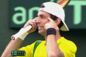 Tenista brasileiro Guilherme Clezar ofendeu árbitro na Copa Davis