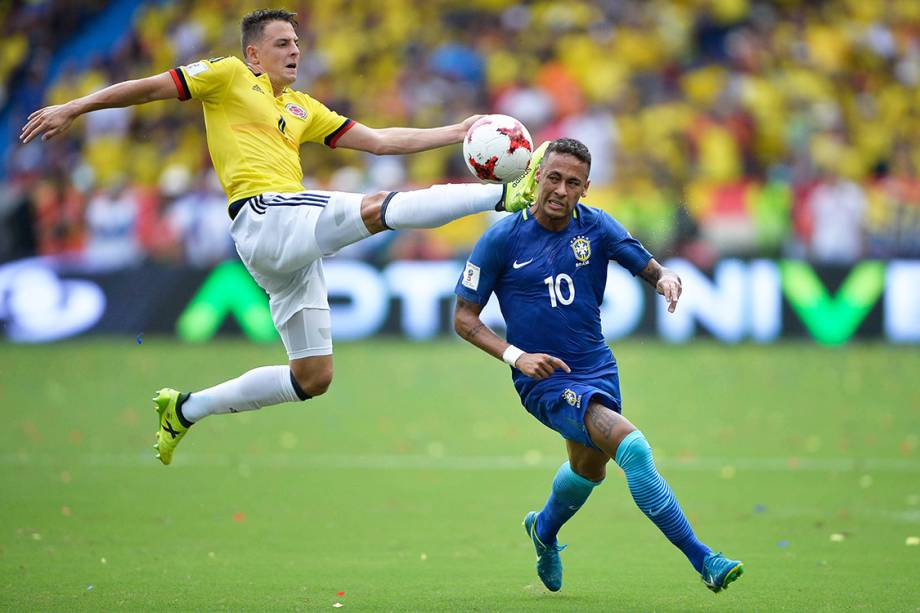 Neymar durante partida contra a Colômbia, pelas Eliminatórias da Copa da Rússia, em Barranquilla