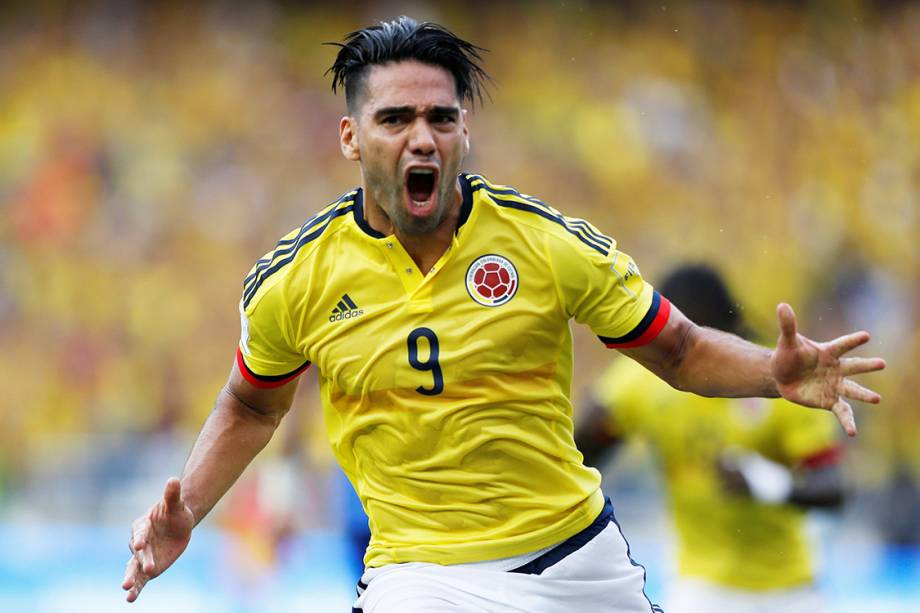 Falcao, da Colômbia, comemora gol contra o Brasil, pelas Eliminatórias da Copa da Rússia, em Barranquilla