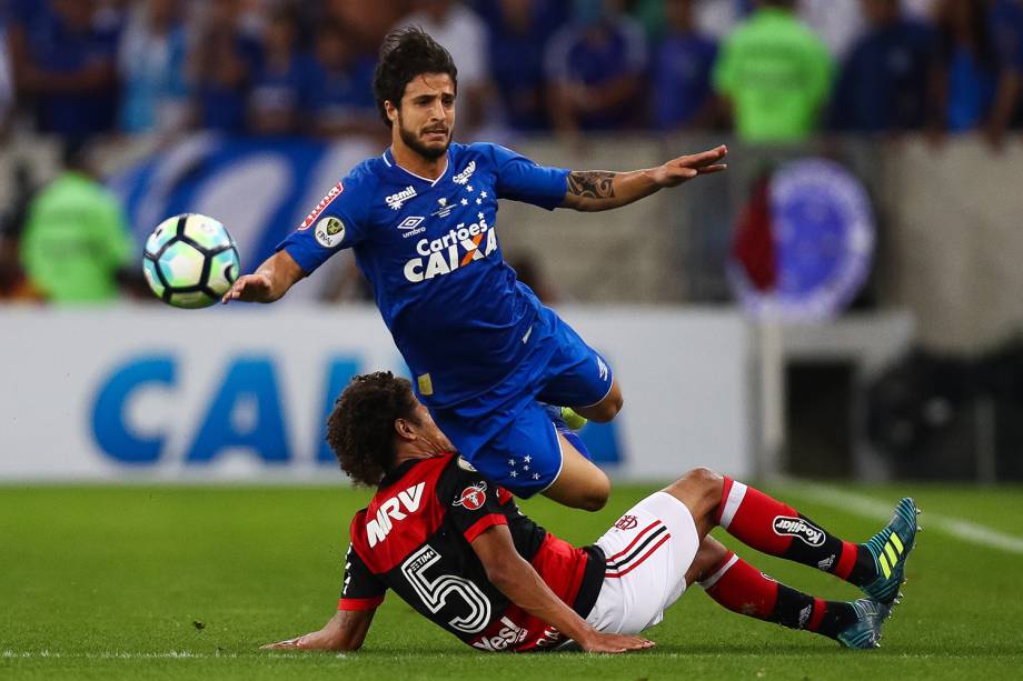 Lance na partida entre Flamengo e Cruzeiro, pelo primeiro jogo da final da Copa do Brasil,no Maracanã