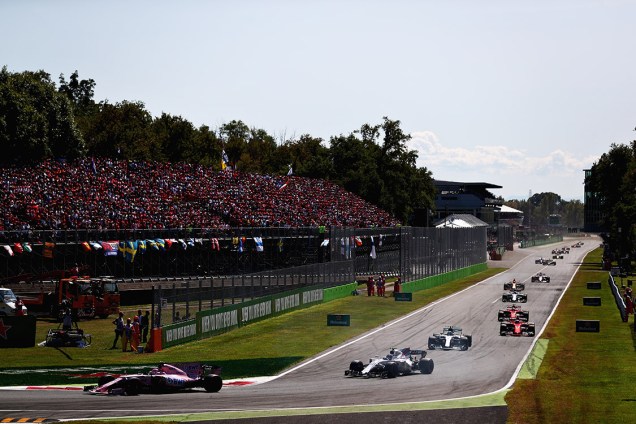 Pilotos disputam o GP de Monza, na Itália