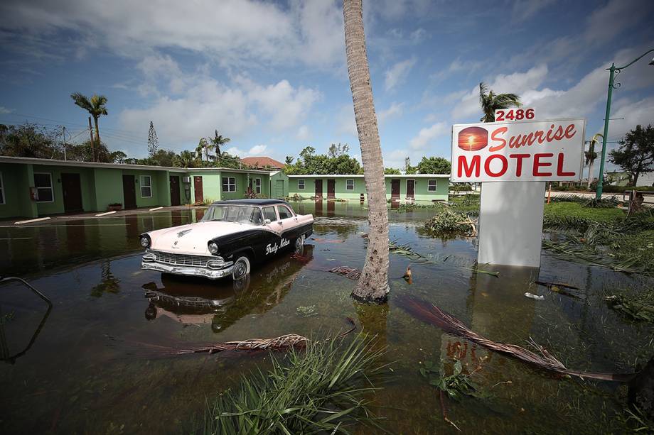 Passagem do furacão Irma pelos Estados Unidos e Caribe deixa rastro de destruição e dezenas de mortos - 11/09/2017