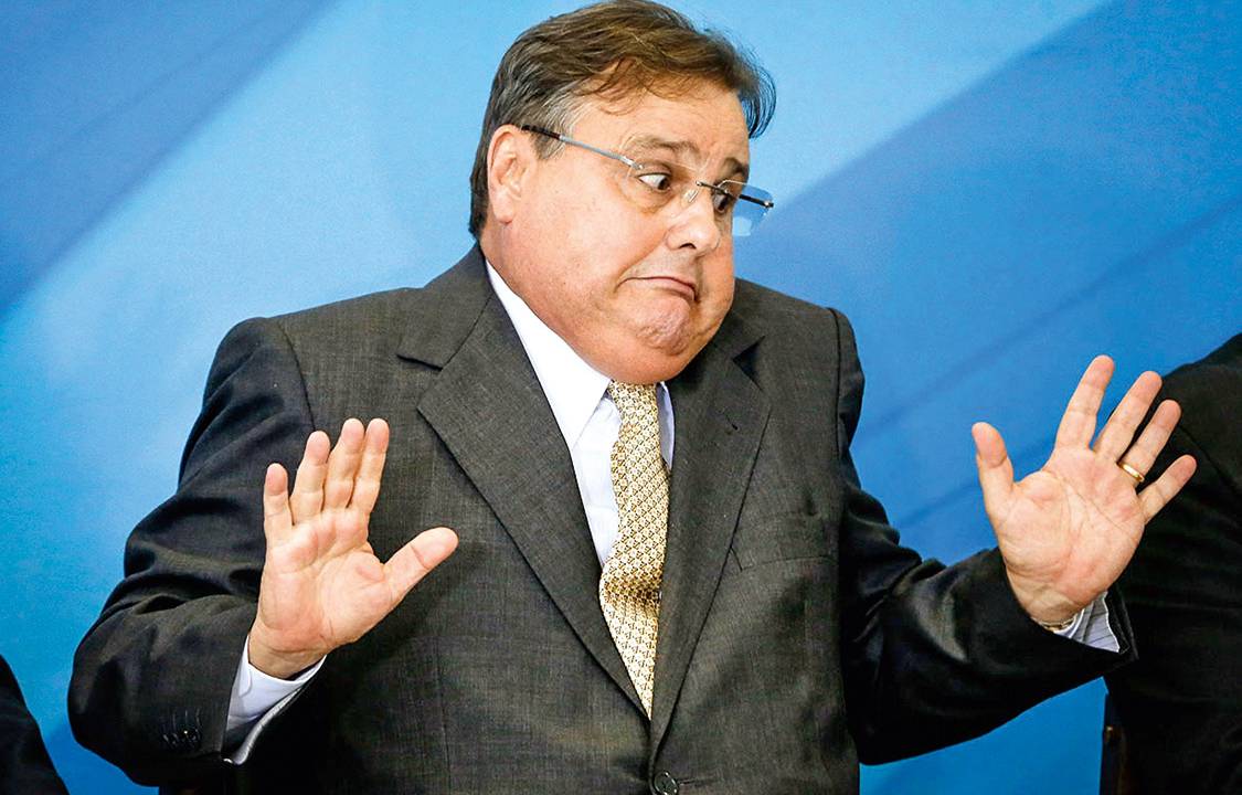 BRASÍLIA, DF, 05.10.2016: TEMER-DF - O ministro da Secretaria de Governo, Geddel Vieira Lima, durante cerimônia de comemoração do Dia Nacional da Micro e Pequena Empresa realizado no Palácio do Planalto, em Brasília (DF), nesta quarta-feira (5). Presença do presidente Michel Temer, do ministro Mendonça Filho (Educação) e do presidente do Sebrae, Guilherme Afif Domingos. Michel Temer anunciou abertura de uma linha de crédito de R$ 30 bilhões com taxa de juros reduzida para estimular o empreendedorismo e ajudar micro e pequenas empresas. Credito: Pedro Ladeira/Folhapress