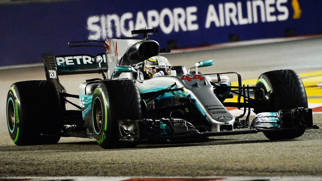 O piloto da Mercedes, Lewis Hamilton