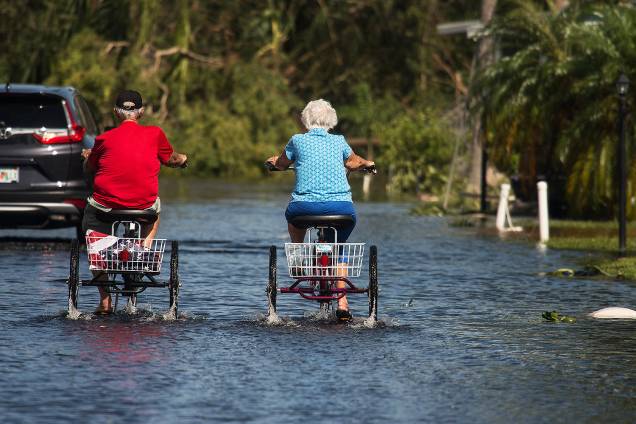 Tempestade causada pelo furacão Irma deixa boa parte do estado da Flórida alagada - 12/09/2017