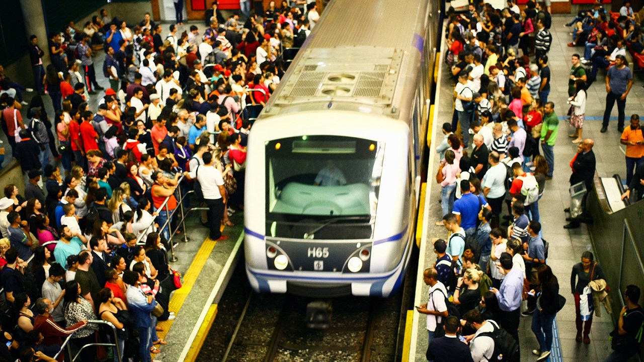 Movimentação nas estações do metrô