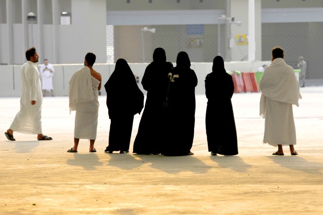 Peregrinos muçulmanos se reúnem durante evento anual de peregrinação em Mena, na Arábia Saudita - 01/09/2017