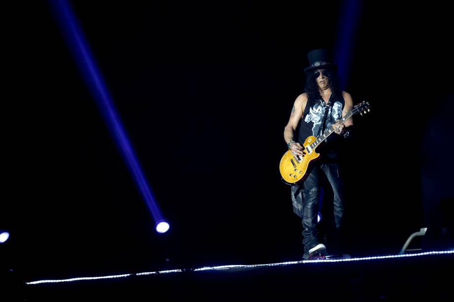 Guitarrista do Guns'n'Roses, Slash, se apresenta no palco do São Paulo Trip, no estádio do Allianz Parque