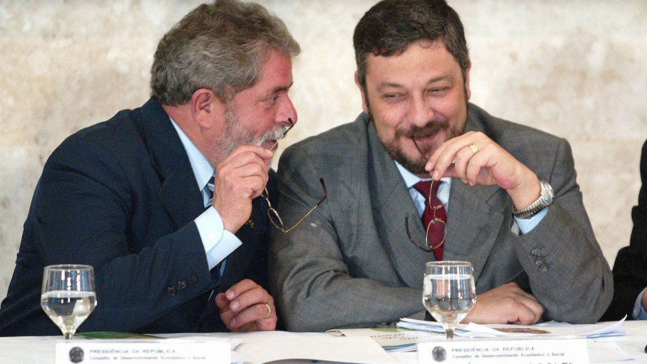 O ex-presidente Luiz Inácio Lula da Silva e o ex-ministro Antonio Palocci - 10/03/2005