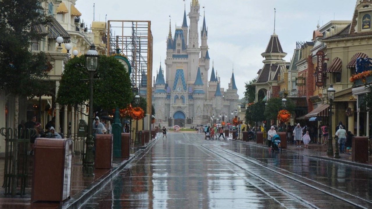 Passagem do furacão Irma pela Disney
