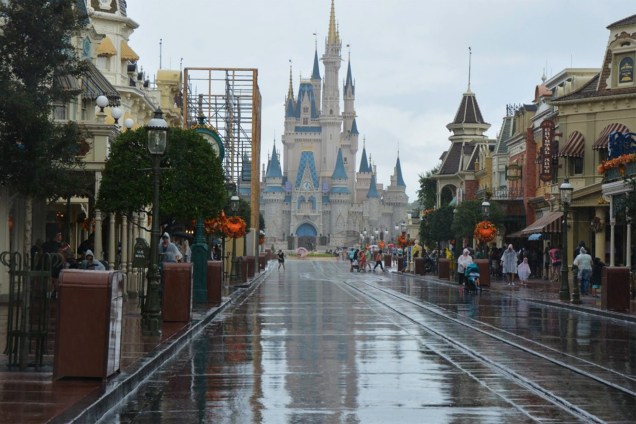 Após passagem do furacão Irma Walt Disney World reabre em Orlando nos Estados Unidos