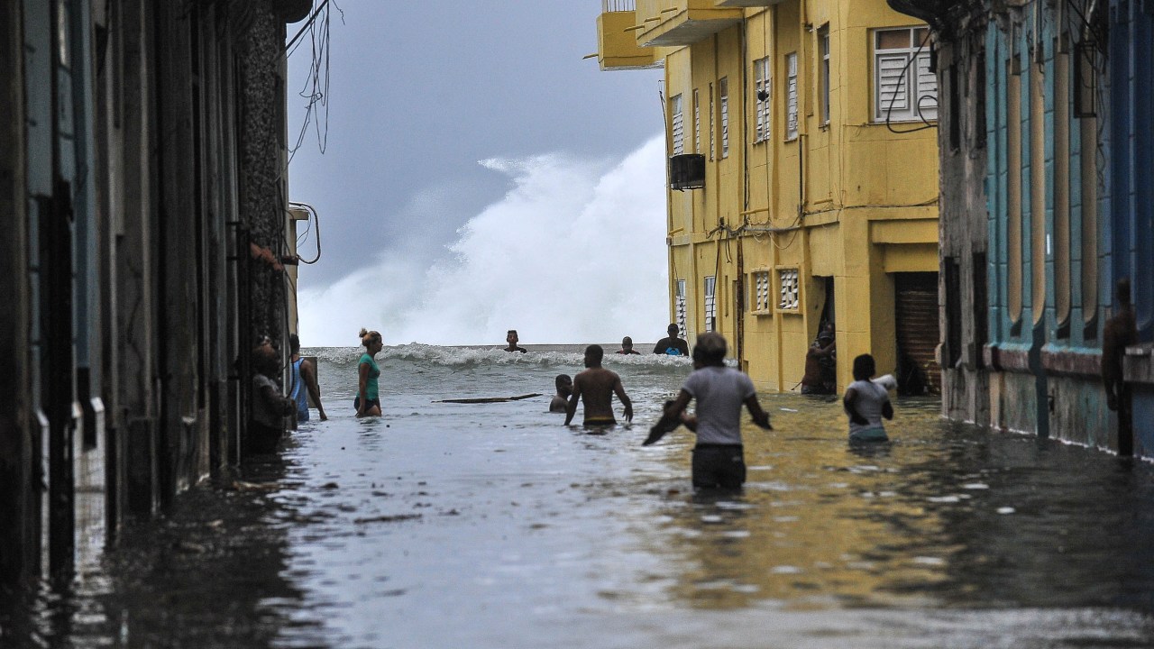 Furacão Irma provoca inundações em Cuba