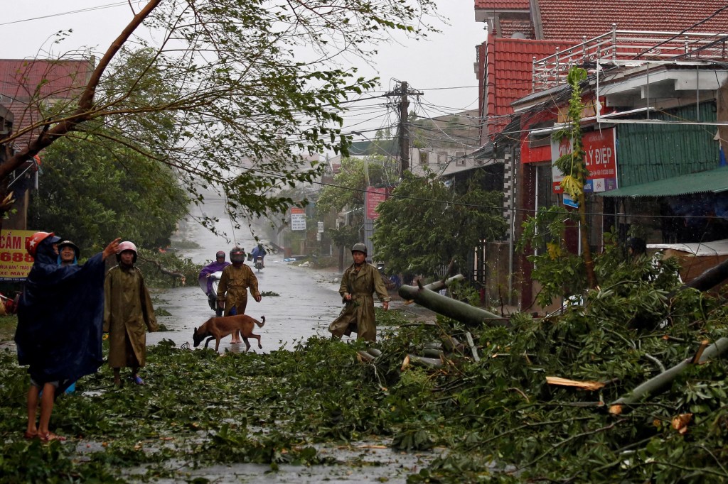 Tufão Doksuri atinge o Vietnã