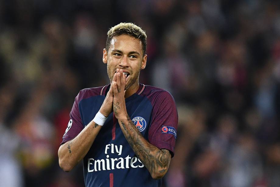 Neymar, do PSG, durante partida contra o Bayern de Munique no estádio Parc des Princes, pela 2ª rodada da fase de grupos da Liga dos Campeões - 27/09/2017