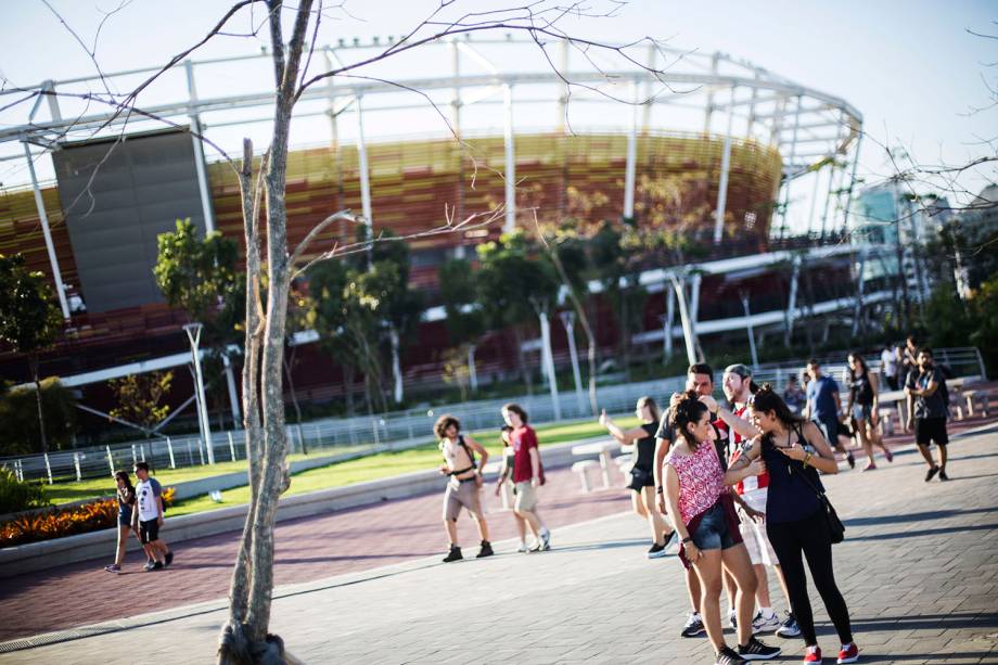 Movimentação de pessoas no Rock in Rio, o quarto dia do festival realizado no Parque Olímpico, na Barra da Tijuca, zona oeste da cidade - 21/09/2017