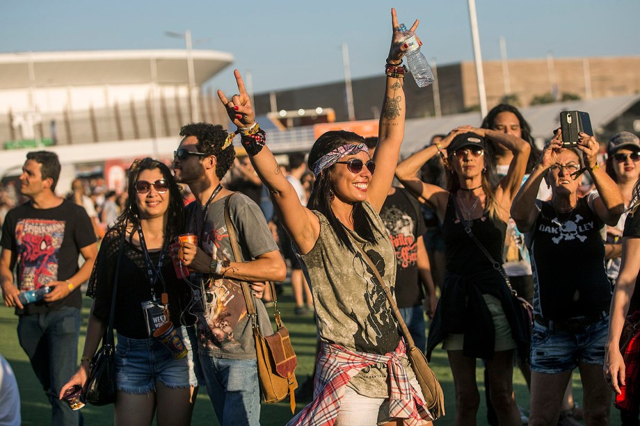 Movimentação de pessoas no Rock in Rio, o quarto dia do festival realizado no Parque Olímpico, na Barra da Tijuca, zona oeste da cidade - 21/09/2017