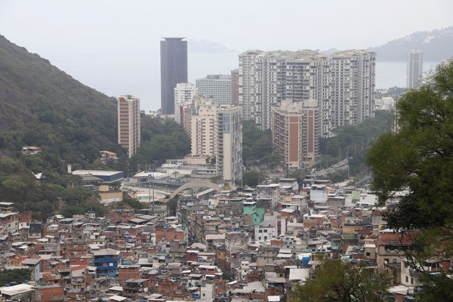 Vista da comunidade da Rocinha durante o terceiro dia de ocupação das Forças Armadas, no Rio - 24/09/2017