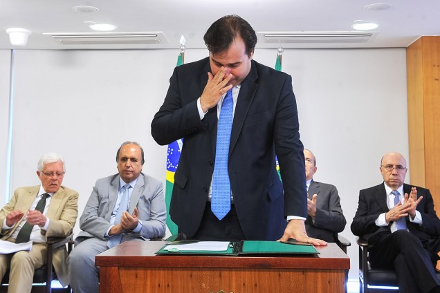 O presidente da Câmara dos Deputados, Rodrigo Maia, chora ao homologar o acordo de recuperação fiscal do estado do Rio de Janeiro - 05/09/2017