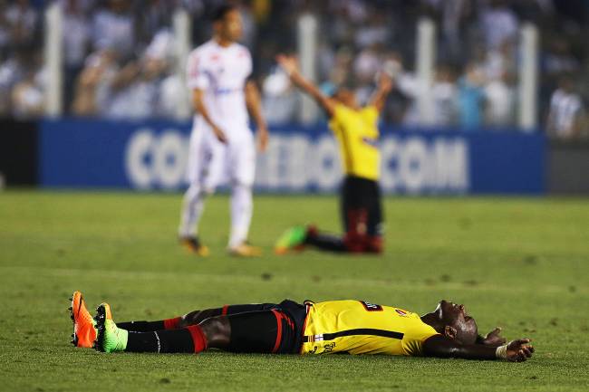 Partida Santos e Barcelona de Guayaquil pela Libertadores - 20/09/2017