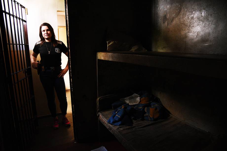 A delegada da mulher Laura de Castro Teixeira, 36 anos.