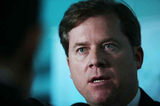 Em Paris, Marx Beltrão é surpreendido e nega mudança para o PSD