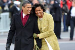 Presidente Barack Obama e a primeira-dama Michelle Obama durante cerimônia de posse, em Washington – 20/01/2009