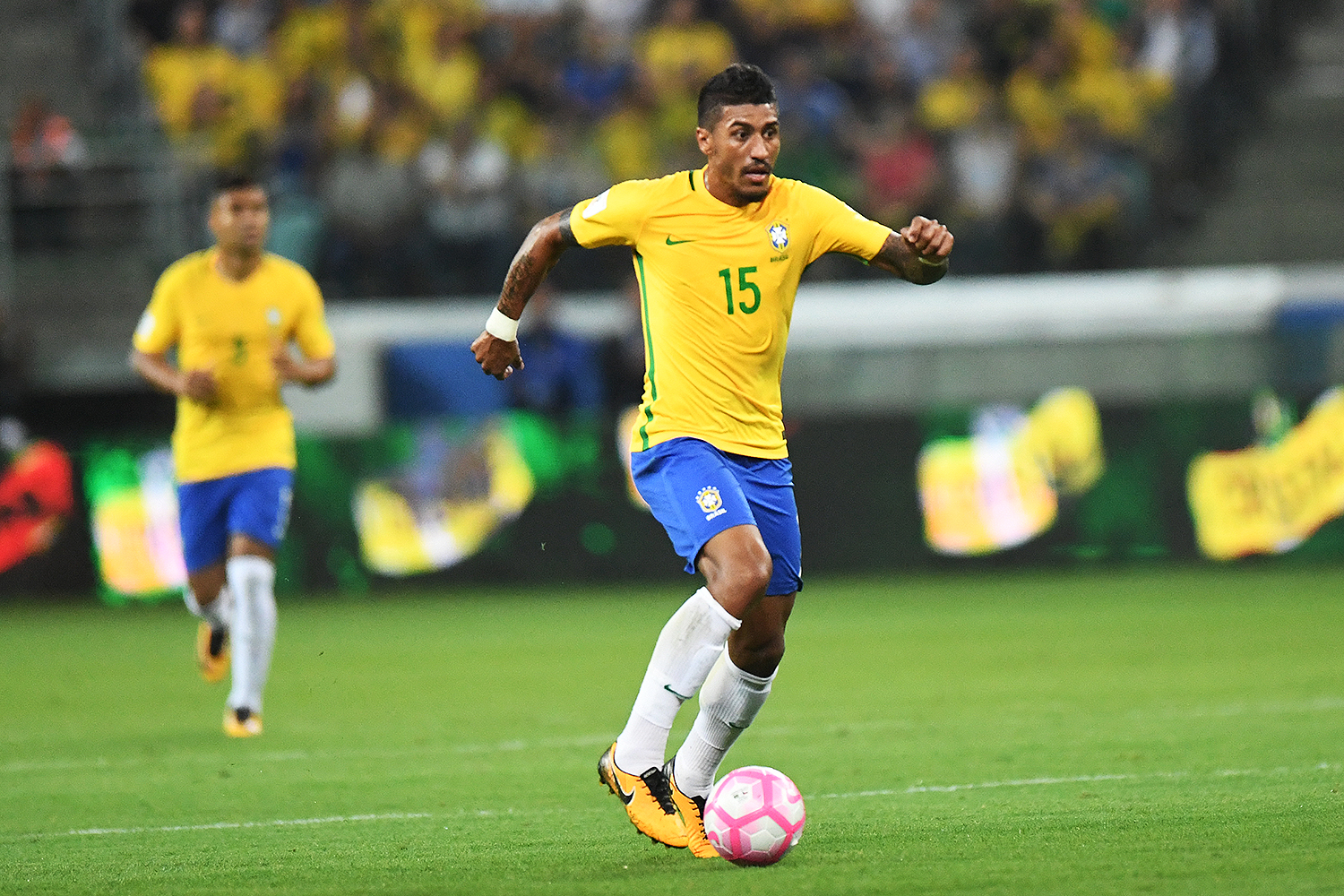 Paulinho durante jogo Brasil e Chile na Arena Allianz Parque