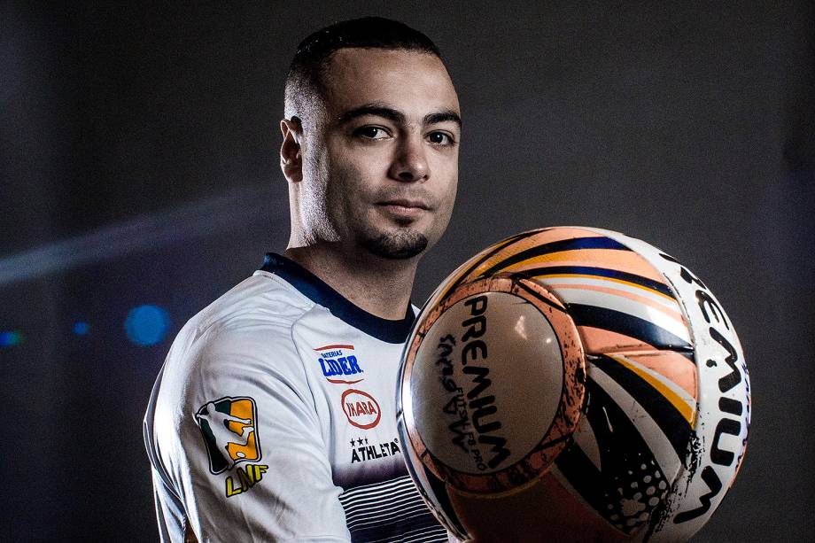 Eder Lima, pivô do Sorocaba e da seleção russa de futsal Eder Lima, pivô do Sorocaba e da seleção russa de futsal