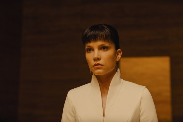 Sylvia Hoeks no filme 'Blade Runner 2049'
